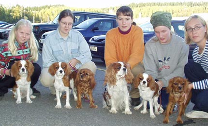 Riina, Konsta ja pennut Jyvskylss